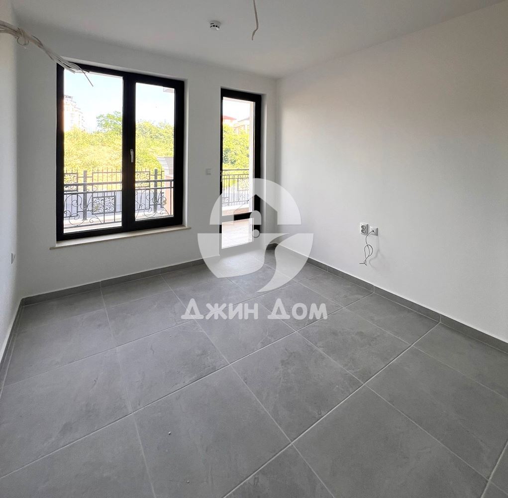 Двустаен апартамент в к-с „Емпериум“, гр. Свети Влас - 0