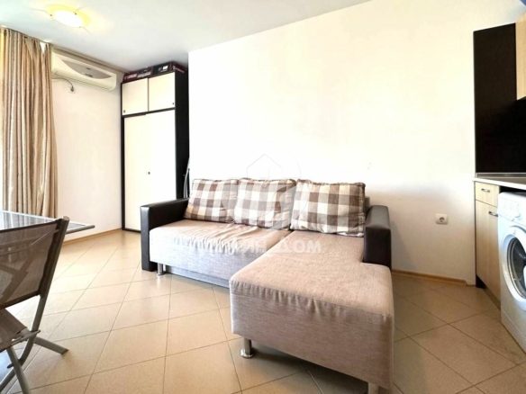 Двустаен апартамент в к-с „Гранд Камелия“, к.к. Слънчев бряг - 0