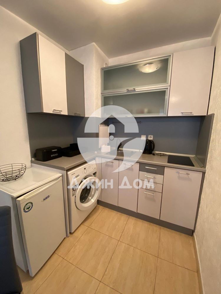 Двустаен апартамент с НИСКА ТАКСА в к-с „Азуро“, к.к. Слънчев Бряг - 0