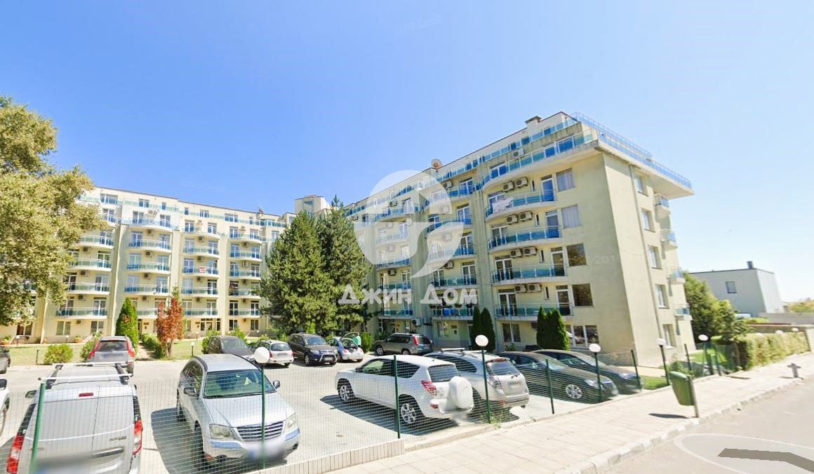 Тристаен пентхаус с ПАНОРАМА МОРЕ в к-с „Оазис“, с. Равда - 0