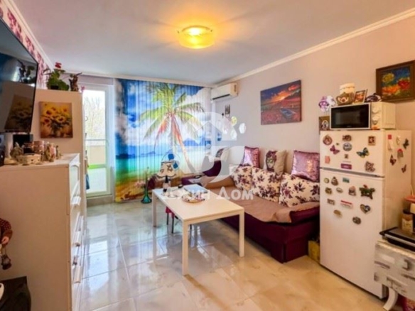 Едностаен апартамент в к-с Флора Бийч Резорт, гр. Поморие - 0