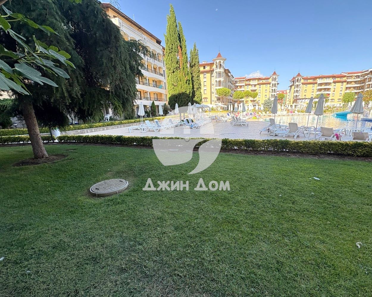 Двустаен апартамент в к-с “Роял Сън”, к.к. Слънчев бряг - 0