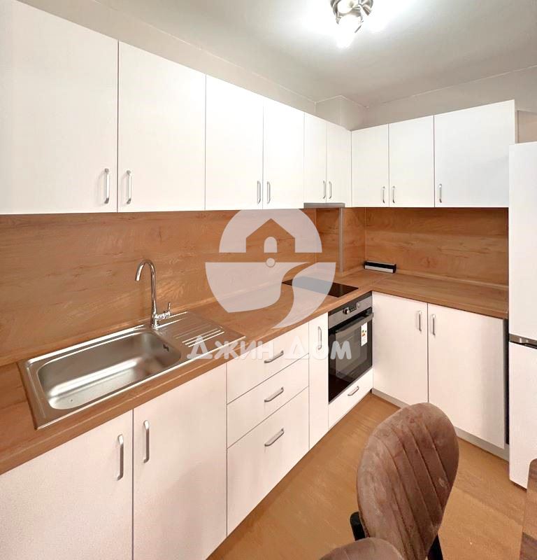 Стилен тристаен апартамент в центъра на гр. Бургас - 0