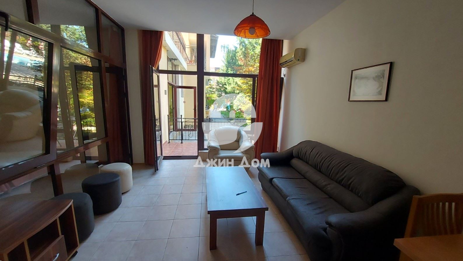 Двустаен апартамент в к-с „Роуз Вилидж“, к.к. Слънчев бряг - 0