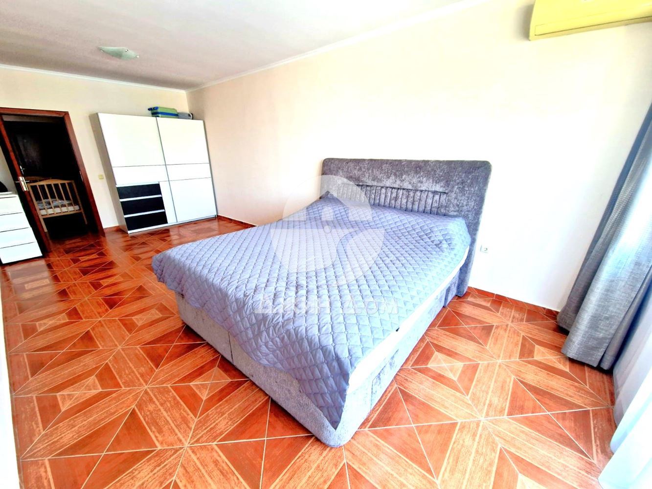 Двустаен апартамент в к-с „Сън Уейв“, гр. Свети Влас - 0