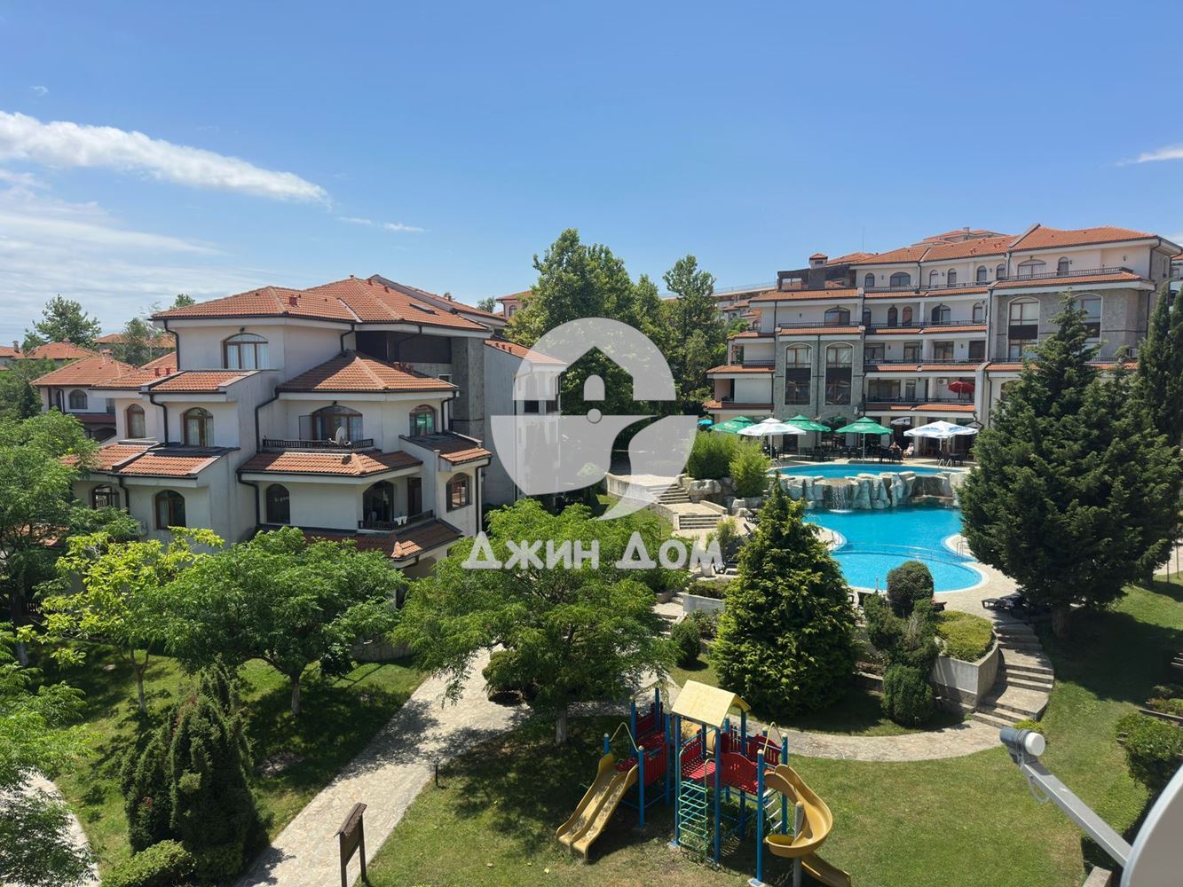 Просторен тристаен апартамент с ГЛЕДКА МОРЕ в к-с Винеярдс, гр. Ахелой - 0