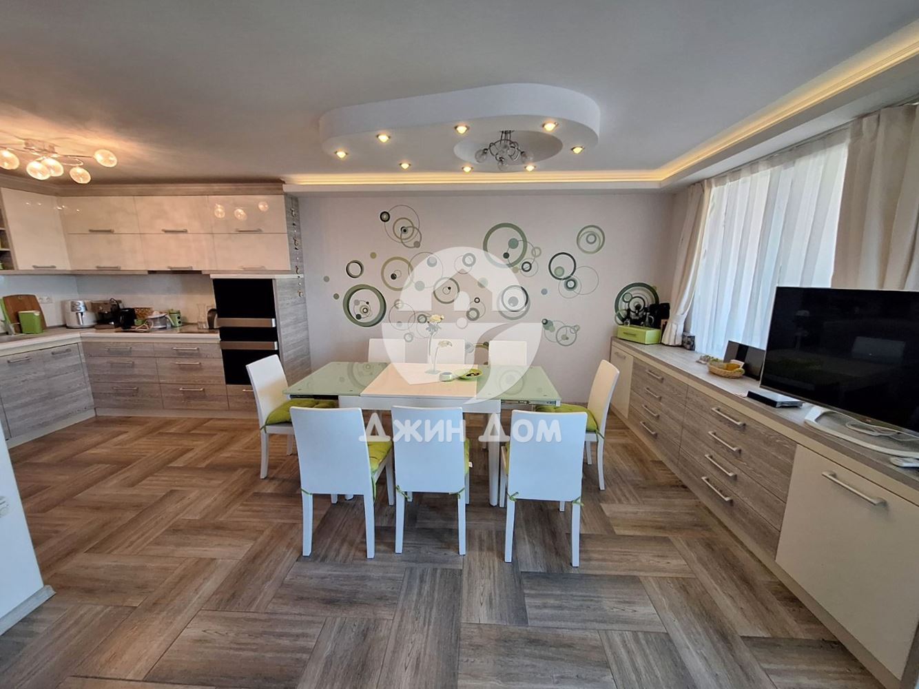 Двуетажна къща с ГЛЕДКА МОРЕ в м-т Буджака, гр. Созопол - 0