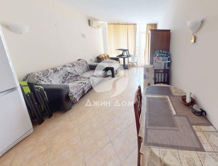 Просторен двустаен апартамент в к-с Сънсет Бийч 2, к.к. Слънчев бряг - 0