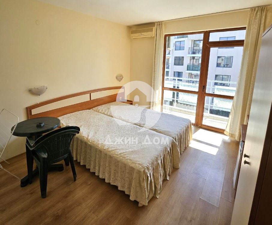 Просторен двустаен апартамент в к-с „Амелия”, к.к. Слънчев бряг - 0