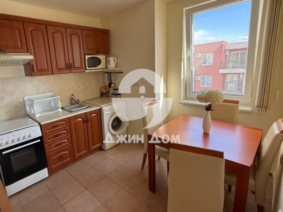 Тристаен апартамент в к-с „Холидей Форт Голф Клуб“, к.к. Слънчев бряг - 0