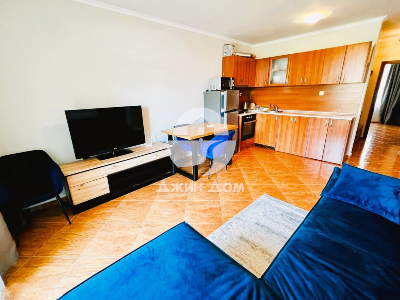 Просторен тристаен апартамент в к-с „Хелиос“, гр. Свети Влас - 0