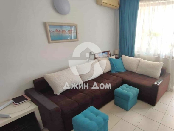 Двустаен апартамент с НИСКА ТАКСА в центъра на к.к. Слънчев бряг - 0