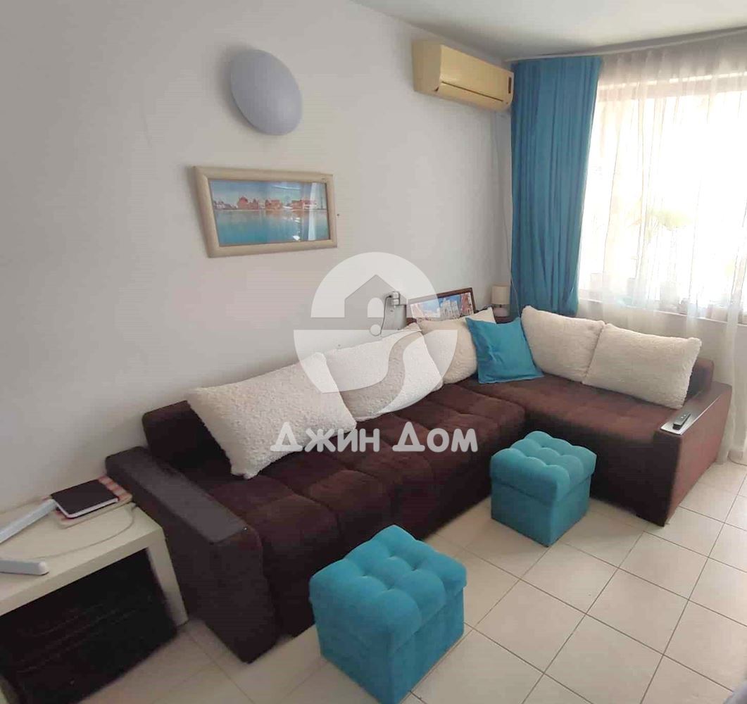 Двустаен апартамент с НИСКА ТАКСА в центъра на к.к. Слънчев бряг - 0