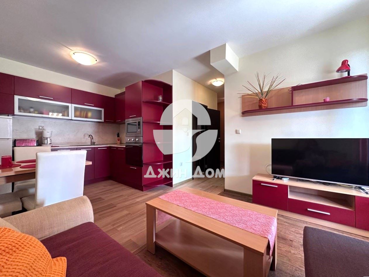 Двустаен апартамент в жилищна сграда с ГЛЕДКА МОРЕ, с. Равда - 0