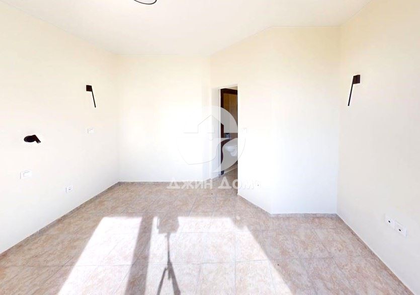 Просторна двуетажна къща в к-с „Бей Вю Вилас“, с. Кошарица - 0