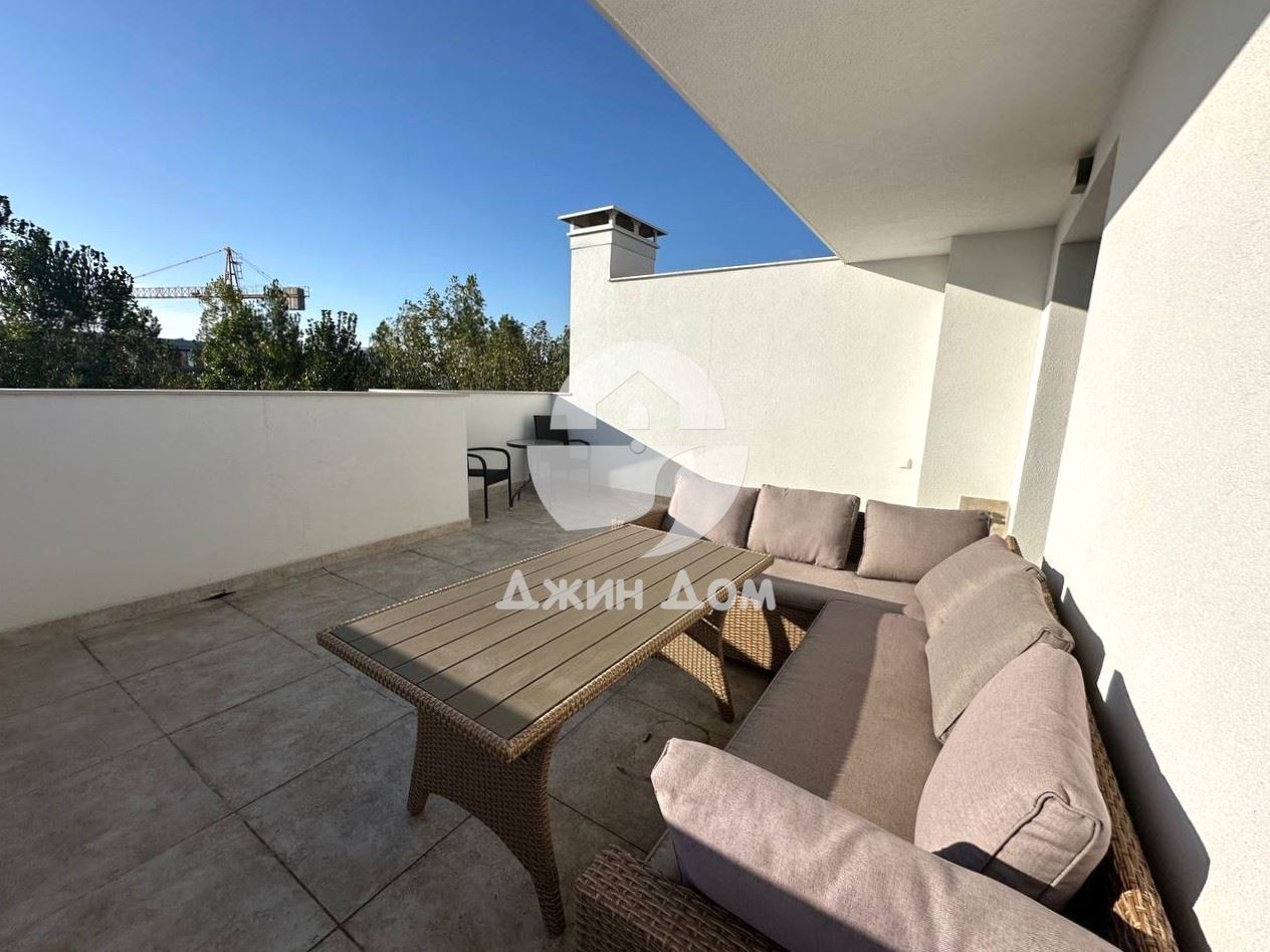 Просторен апартамент в к-с „Емилия Романа Парк“, к.к. Слънчев бряг - 0