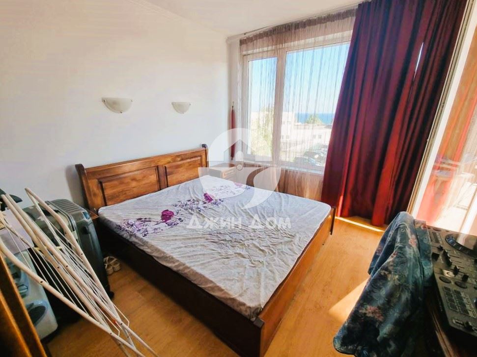 Тристаен апартамент с ГЛЕДКА МОРЕ в к-с Вила Анторини, гр. Свети Влас - 0