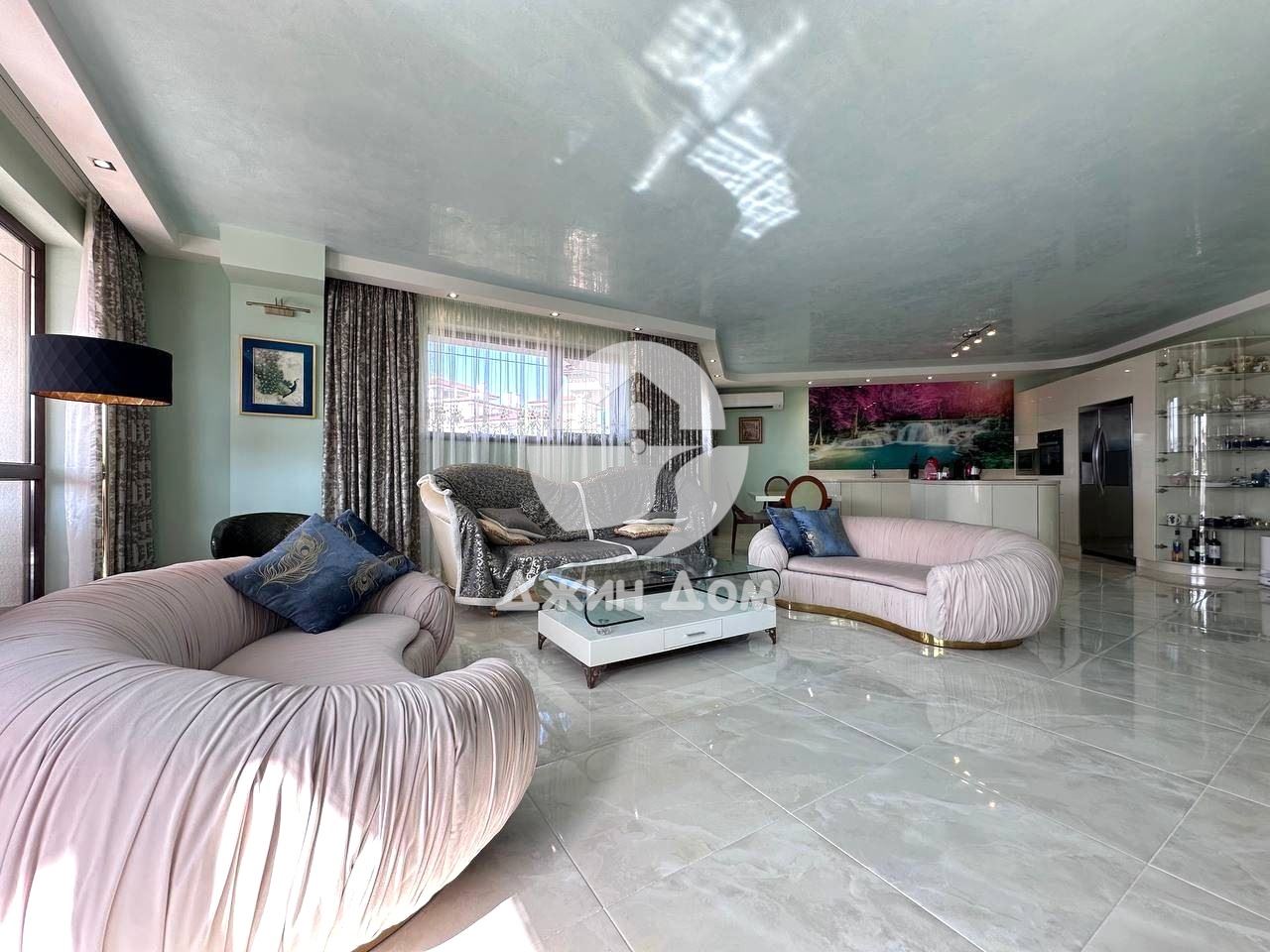 Просторен луксозен тристаен апартамент в к-с Посейдон, гр. Несебър - 0