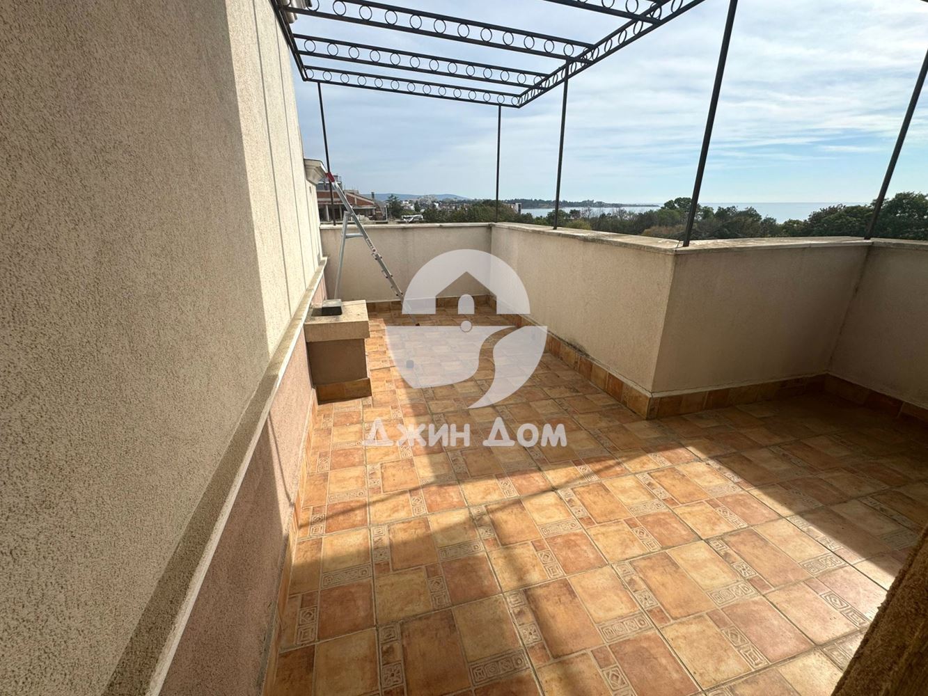 Тристаен апартамент с ГЛЕДКА МОРЕ в к-с „Мелия 9“, с. Равда - 0