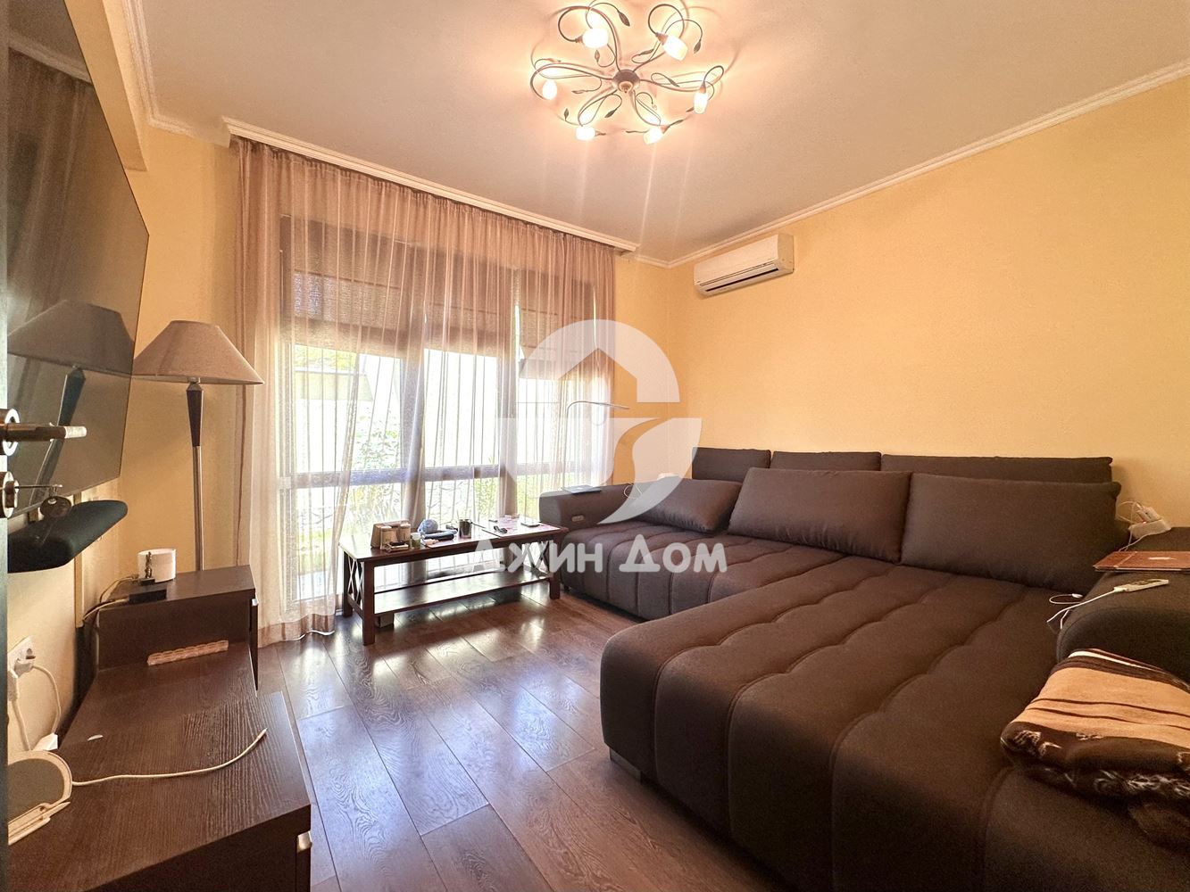 Двуетажна къща с ГЛЕДКА МОРЕ в с. Кошарица - 0