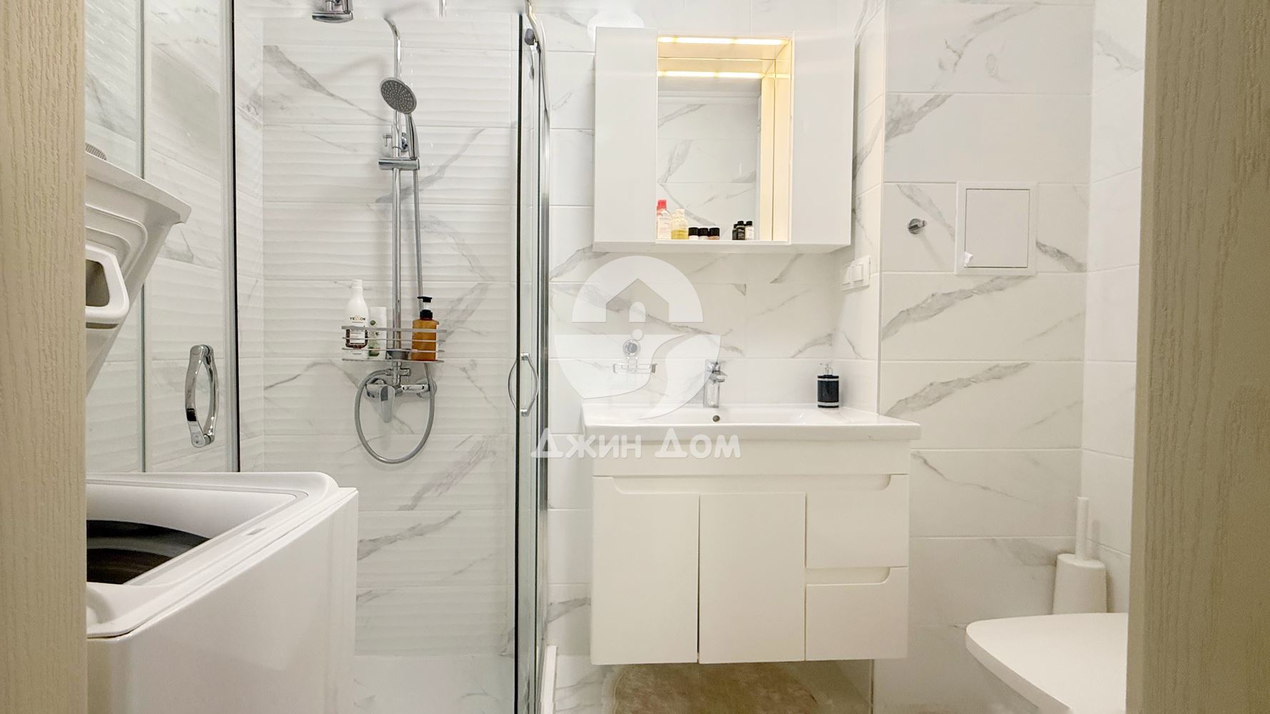 Едностаен апартамент в к-с „Валенсия Гардънс“, гр. Несебър - 0