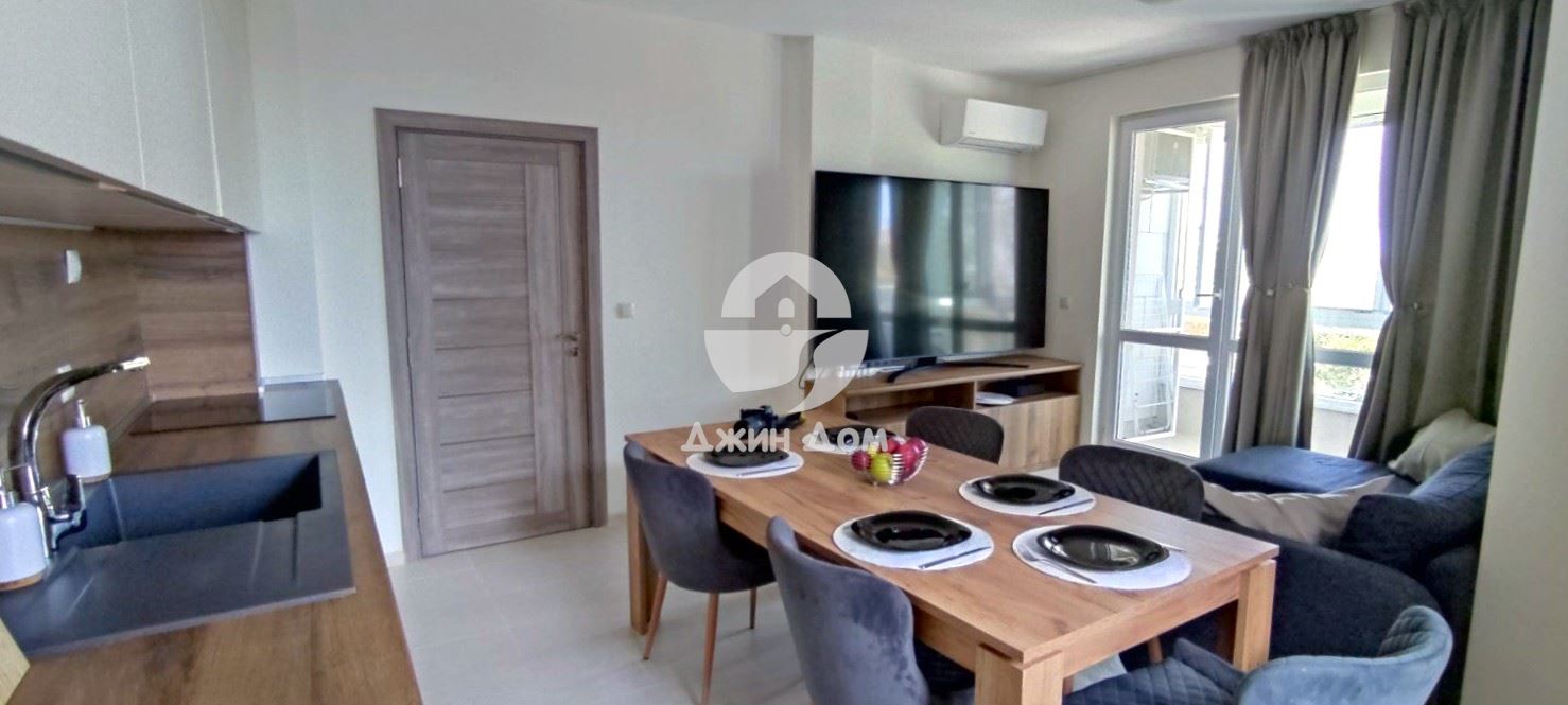 Тристаен апартамент с ГЛЕДКА МОРЕ в к-с „Киви Гардънс“, гр. Бяла - 0