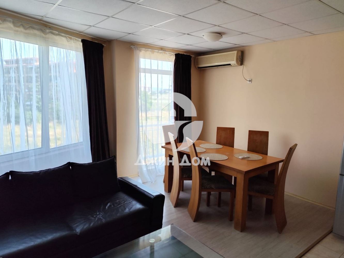 Тристаен апартамент в жилищна сграда с НИСКА ТАКСА, гр. Ахелой - 0