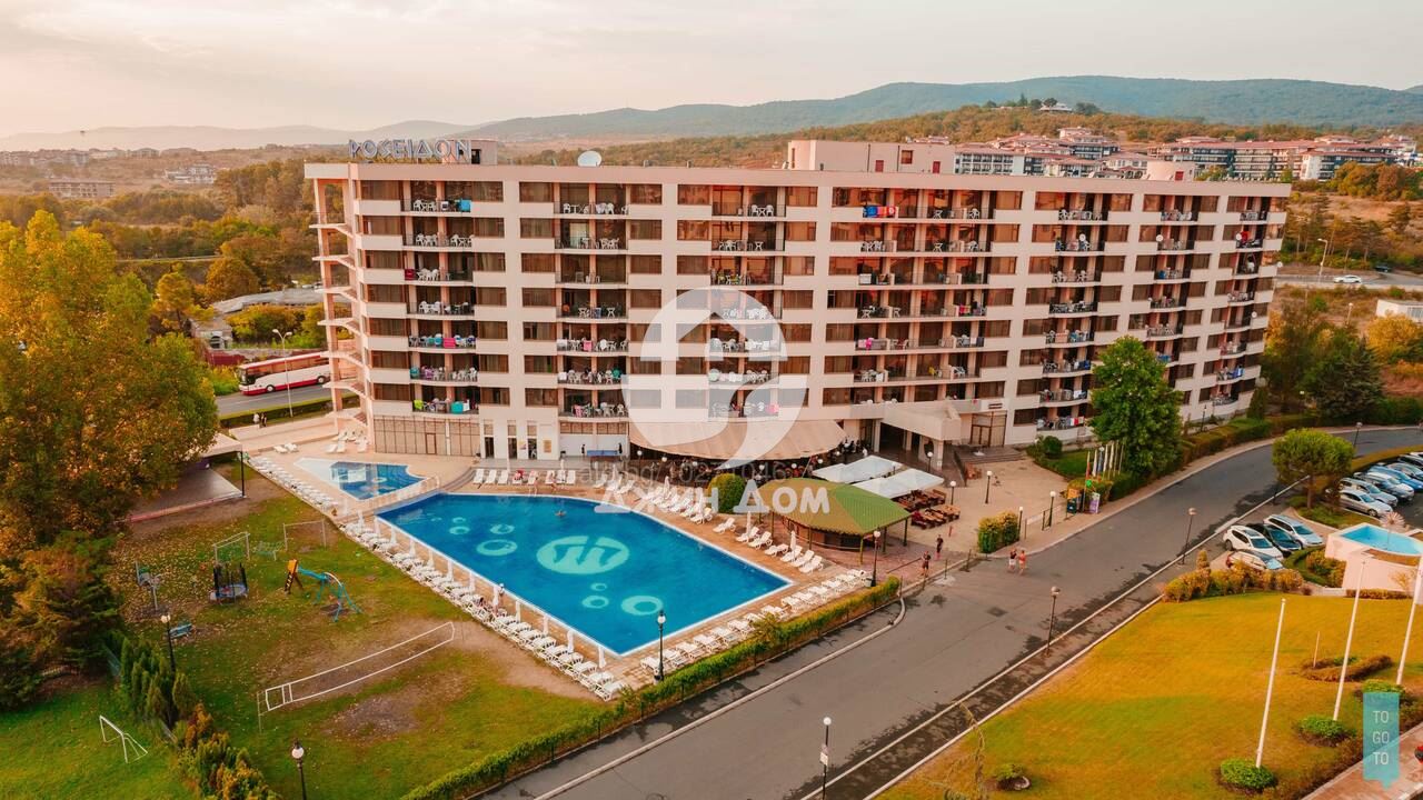 Просторен двустаен апартамент в к-с „Посейдон“, к.к Слънчев бряг - 0