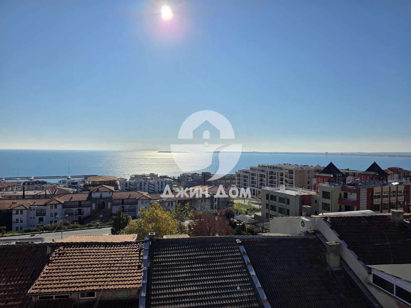 Четиристаен апартамент с ПАНОРАМА МОРЕ в жилищна сграда, гр.Свети Влас - 0