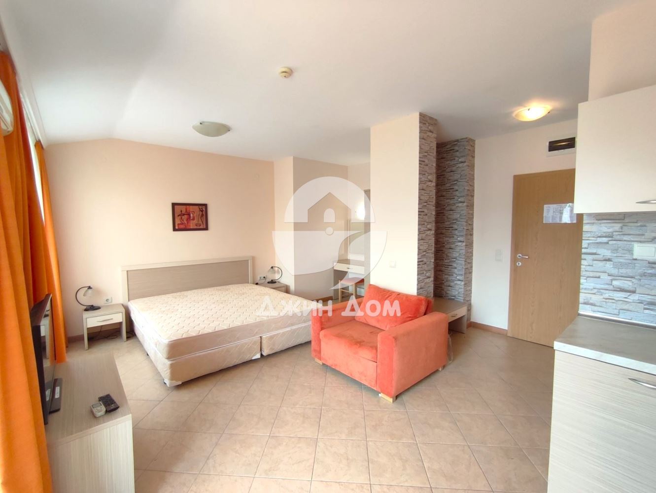 Просторен обзаведен едностаен апартамент в к-с Роял Сън, Слънчев бряг - 0