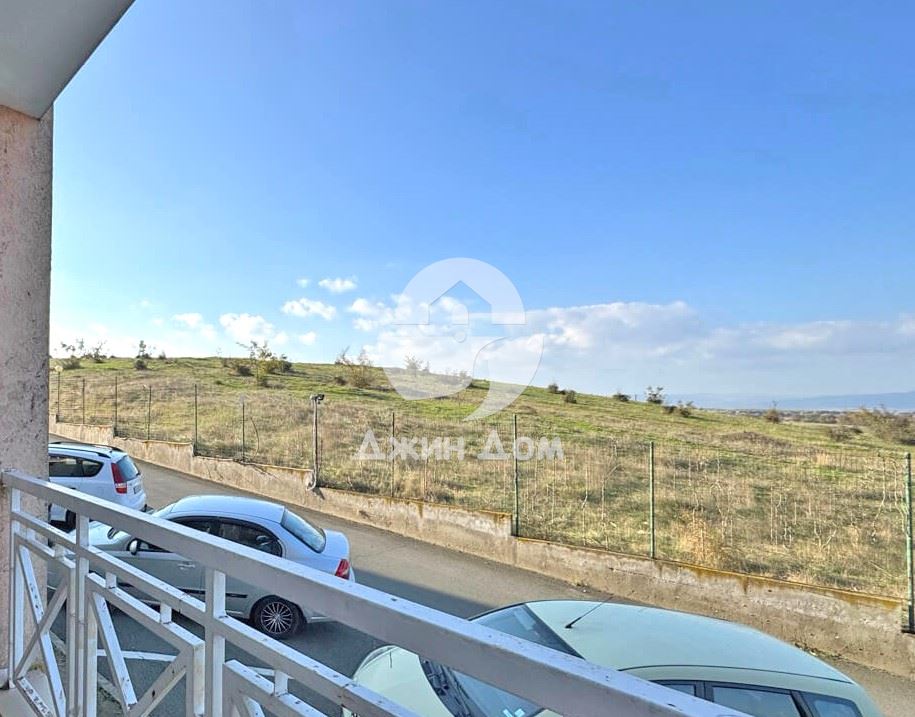 Просторен тристаен апартамент в к-с „Съни Дей 6“, к.к. Слънчев бряг - 0