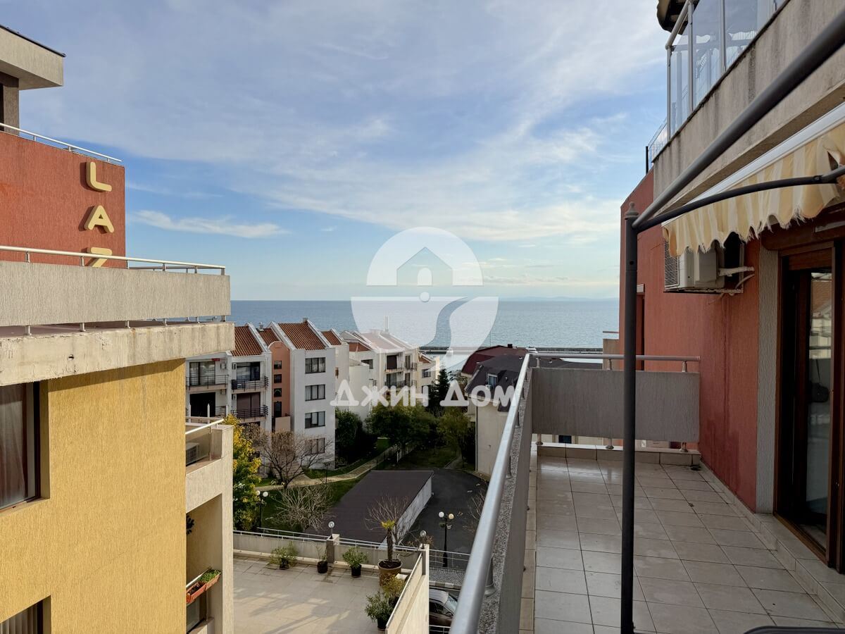 Едностаен апартамент с ГЛЕДКА МОРЕ в к-с Лазур 4, гр. Свети Влас - 0