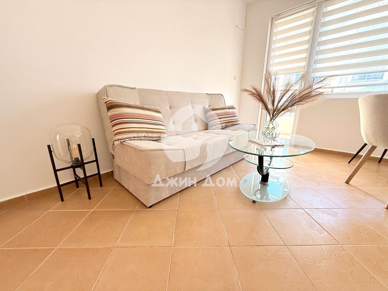 Тристаен апартамент с НИСКА ТАКСА ПОДДРЪЖКА в к.к. Слънчев бряг - 0