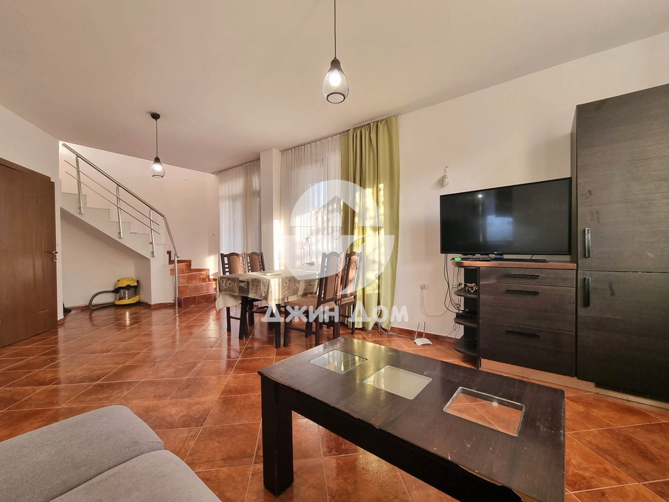 Двуетажна къща с двор в с. Александрово, общ. Поморие - 0