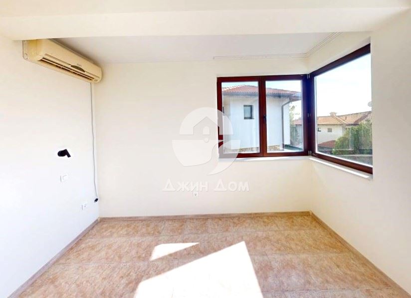 Просторна двуетажна къща в к-с „Бей Вю Вилас“, с. Кошарица - 0