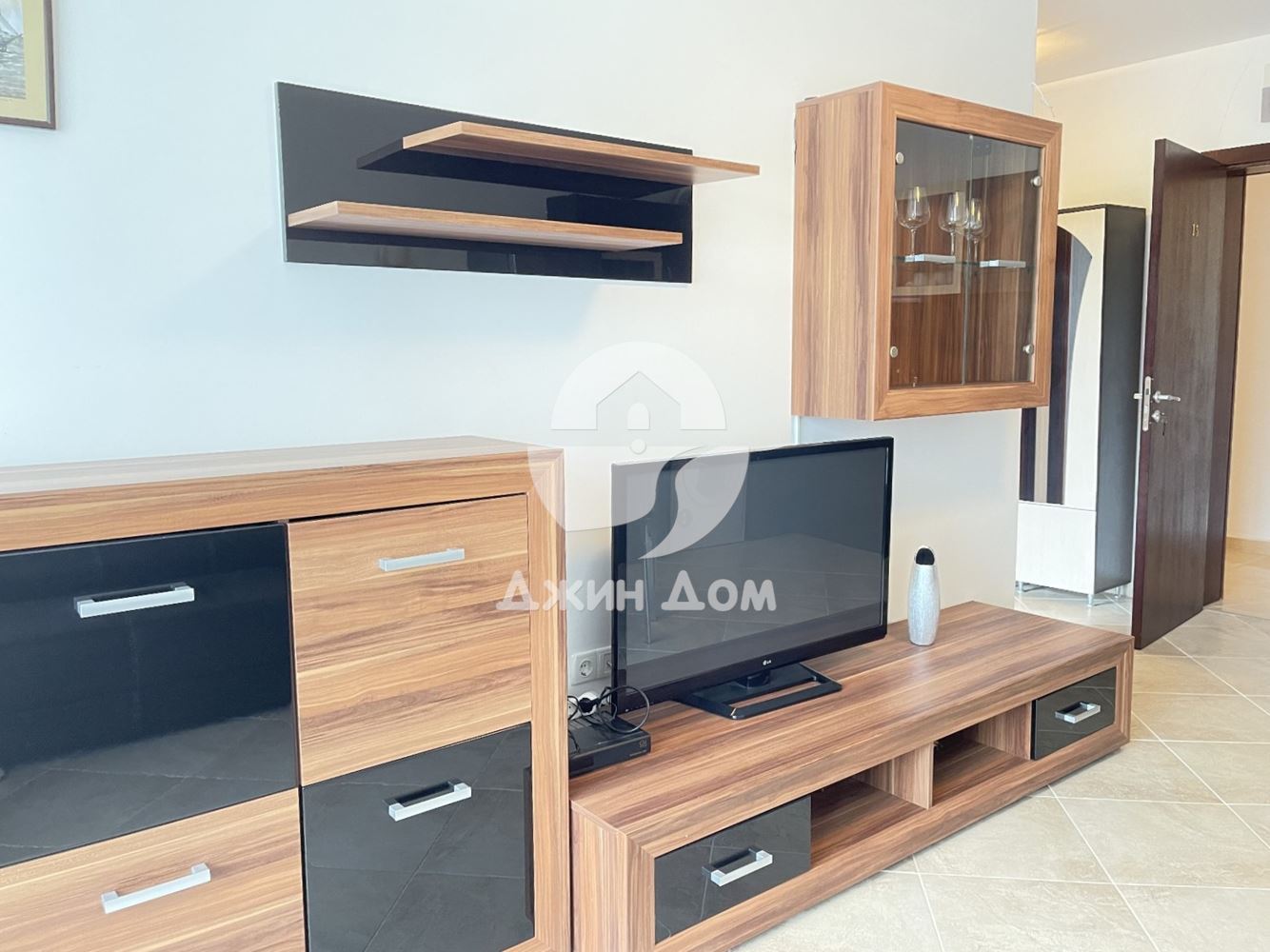 Двустаен апартамент в жилищна сграда БЕЗ ТАКСА, с. Равда - 0