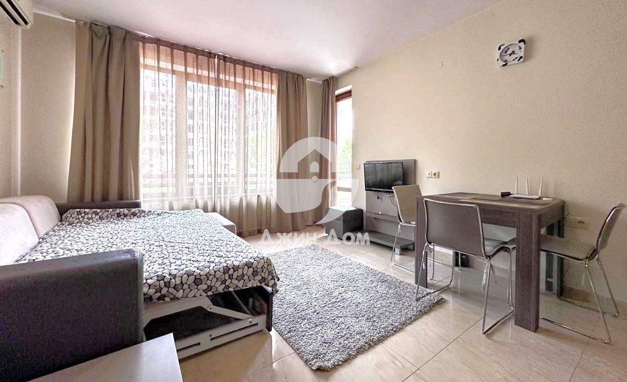 Просторен двустаен апартамент в к-с „Стар Дриймс“, гр. Свети Влас - 0