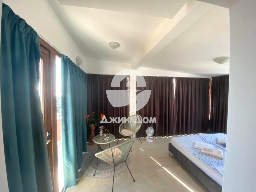 Тристаен апартамент с ПАНОРАМА МОРЕ в к-с Лазур 5, гр. Свети Влас - 0