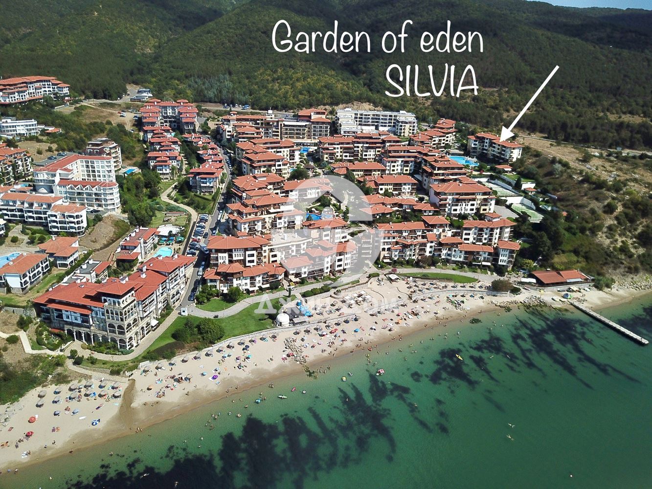 Тристаен апартамент с ЧАСТИЧНА ГЛЕДКА МОРЕ в к-с "Райска градина" - 0