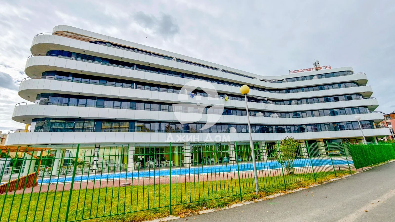 Двустаен апартамент в к-с „Бумеранг Резиденс“, к.к. Слънчев бряг - 0