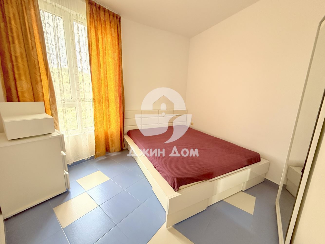 Двустаен апартамент с НИСКА ТАКСА в к-с Бътерфлай, Свети Влас - 0