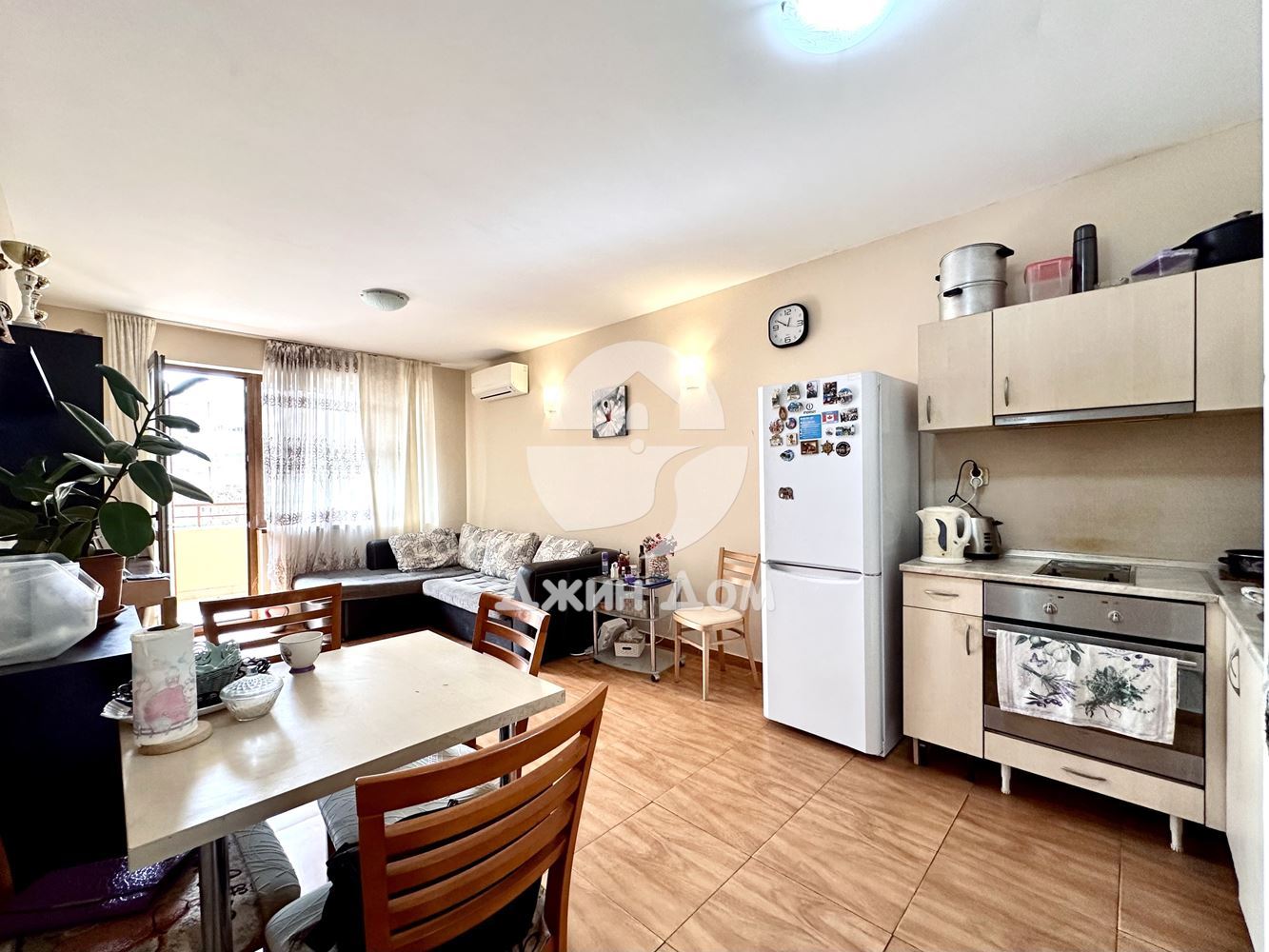 Двустаен апартамент в к-с „Съни Дриймс“, к.к. Слънчев бряг - 0