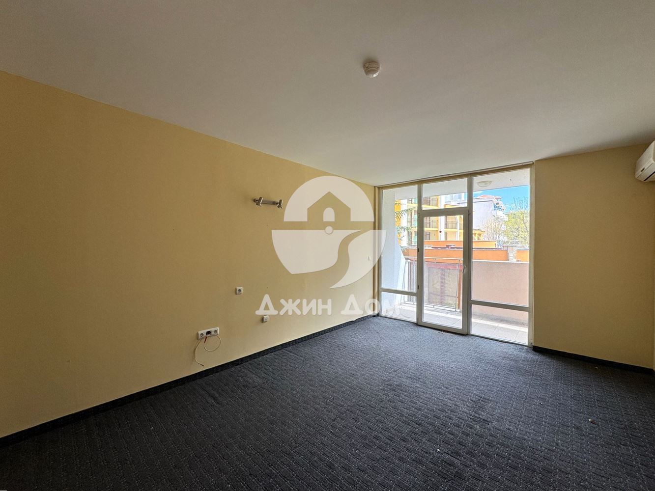 Триетажен корпус от хотел в к-с „Роял Сентрал“, к.к. Слънчев бряг - 0