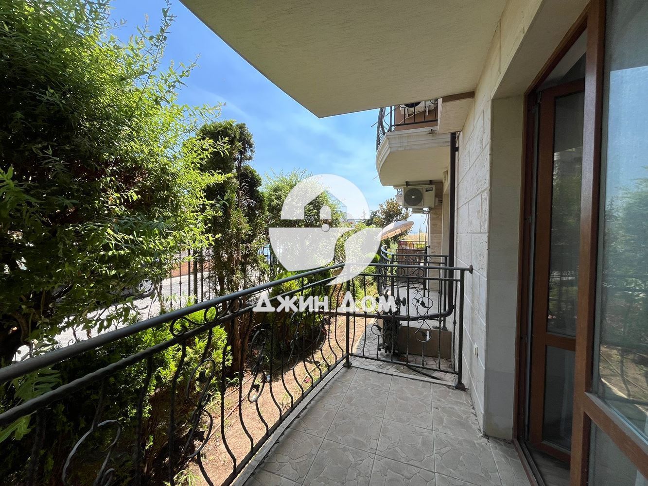 Просторен двустаен апартамент с ГЛЕДКА МОРЕ, с. Равда - 0