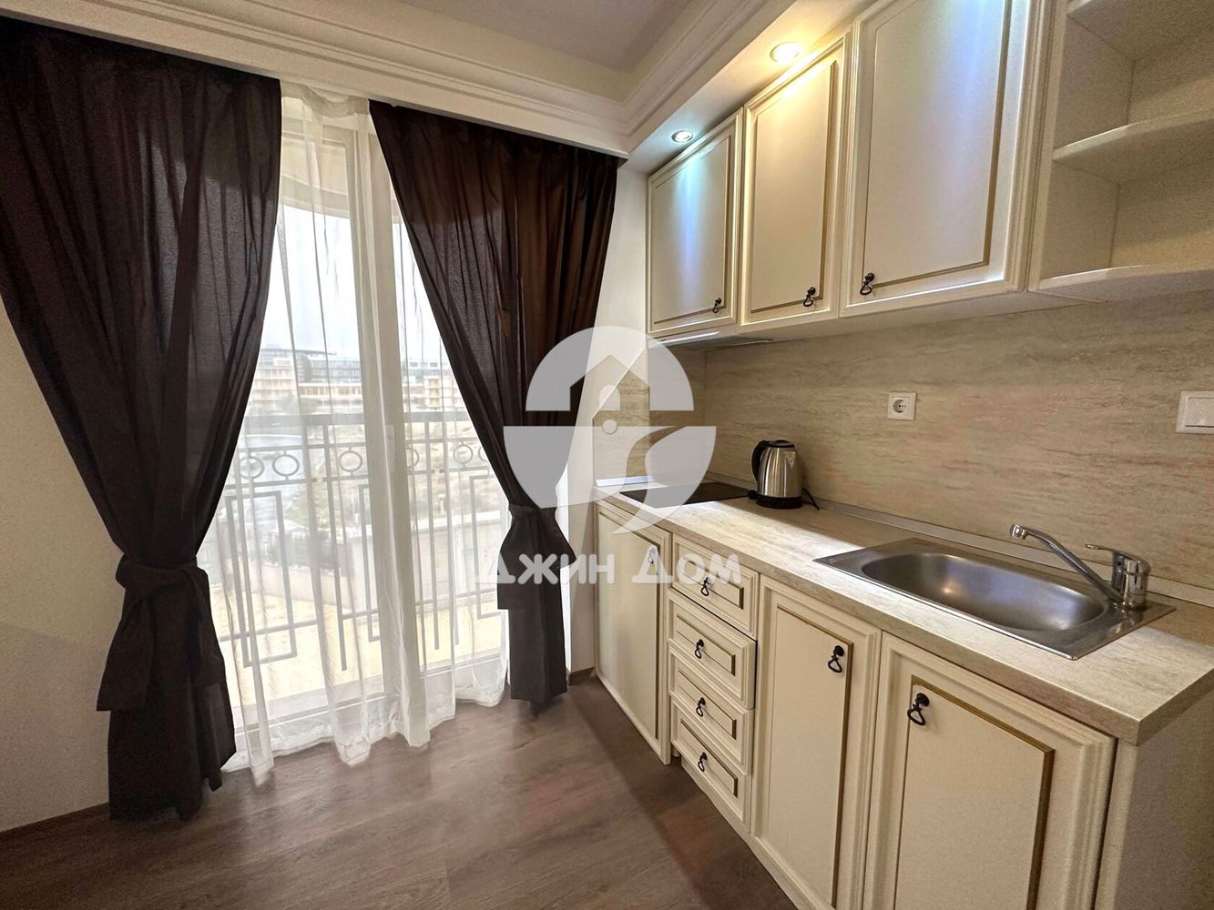 Двустаен апартамент с ПАНОРАМА МОРЕ в к-с Голдън Рейнбоу, Слънчев бряг - 0