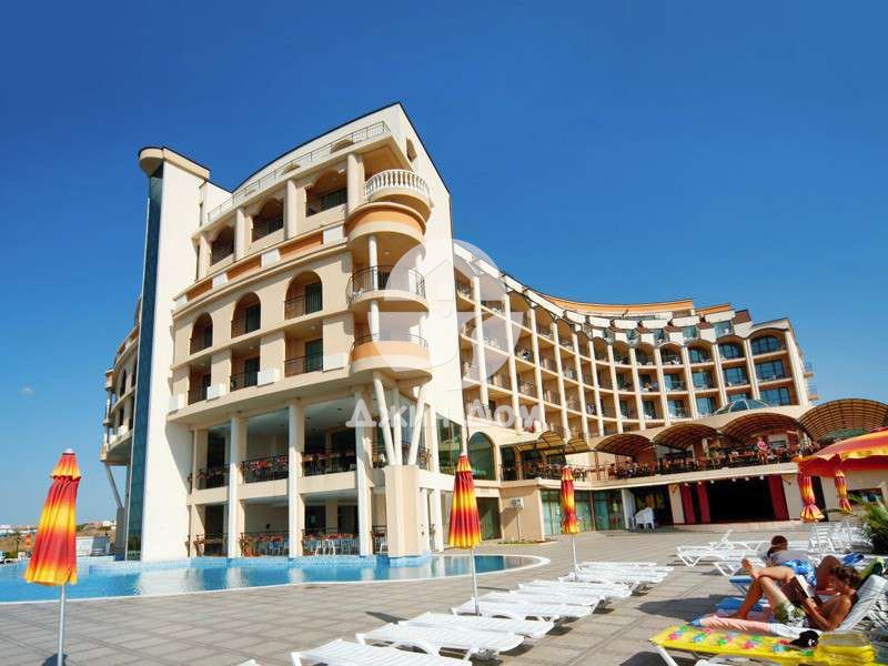 Двустаен апартамент с ПАНОРАМА МОРЕ в к-с Сий Уинд, гр. Свети Влас - 0