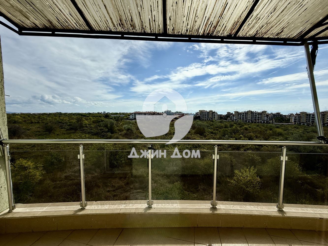 Двустаен апартамент с НИСКА ТАКСА в к-с Джоли, гр. Несебър - 0