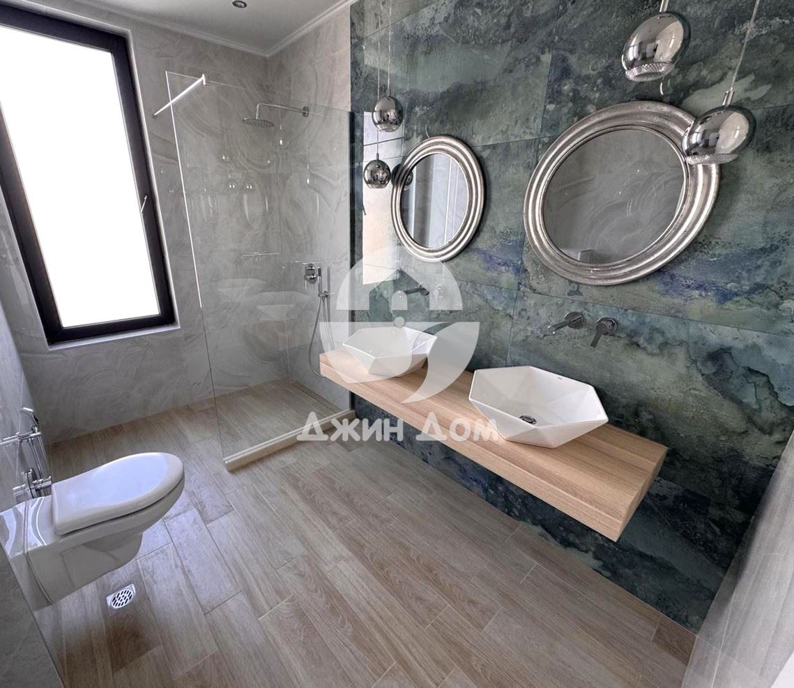 Двуетажна къща с ГЛЕДКА МОРЕ в м-т Лахана, гр. Поморие - 0