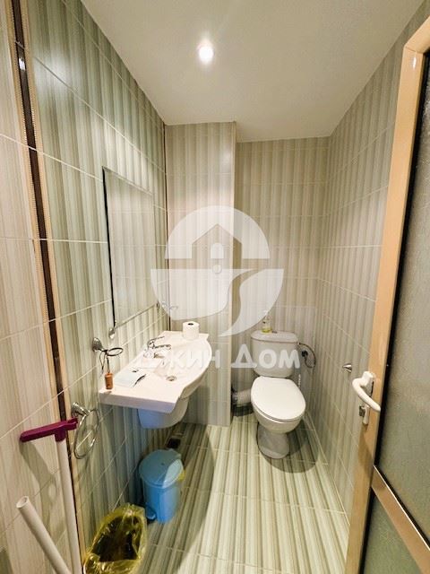 Просторен обзаведен тристаен апартамент в к-с Авалон, Слънчев бряг - 0