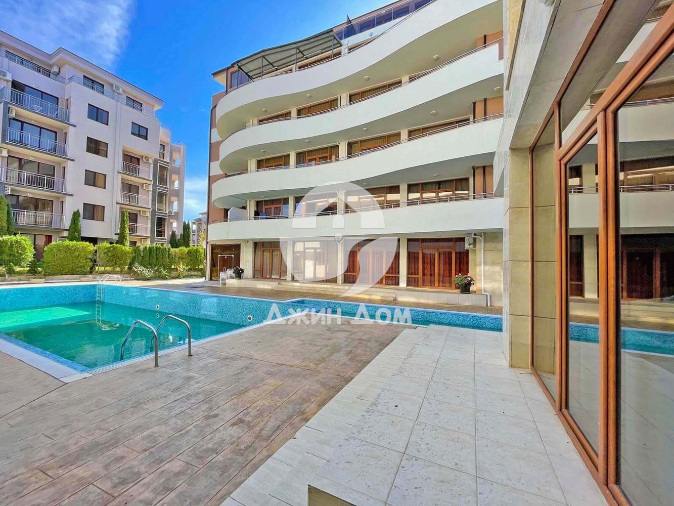 Тристаен апартамент в к-с „Идън“, к.к. Слънчев бряг - 0